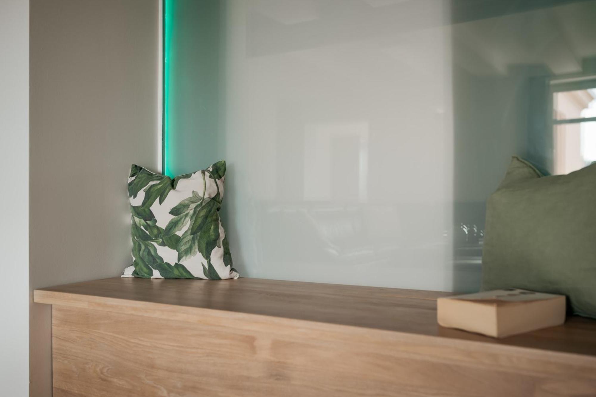 Dot 3 Bdr Apartment With Tyn Cathedral View & Ac プラハ エクステリア 写真