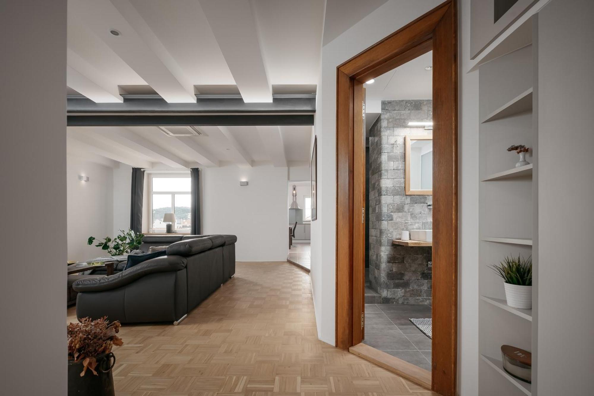 Dot 3 Bdr Apartment With Tyn Cathedral View & Ac プラハ エクステリア 写真